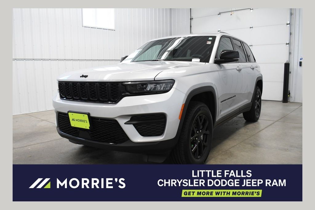 Silver Zynith 2025 Jeep Grand Cherokee Altitude 4WD SUV / Crossover Four-Wheel Drive 8-Speed Automatic