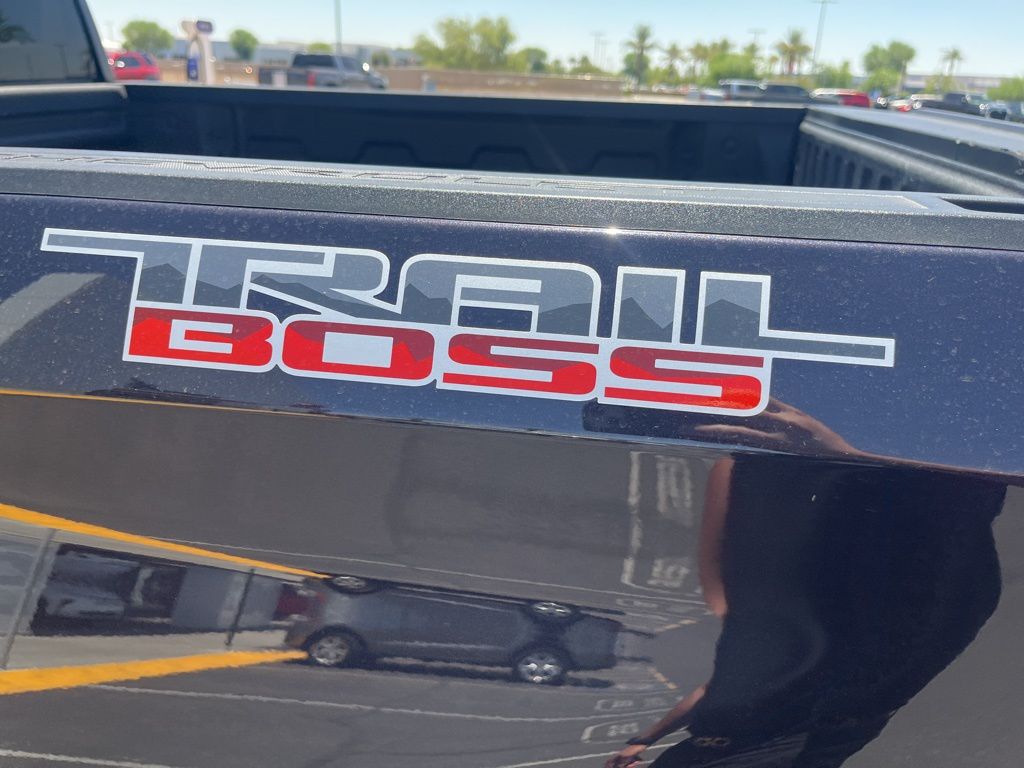 Thumbnail: 2024 Chevrolet Silverado 1500 - 8
