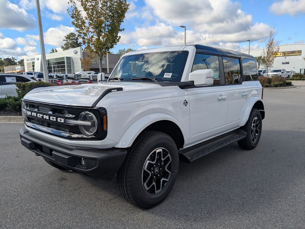 2025 Ford Bronco Outer Banks