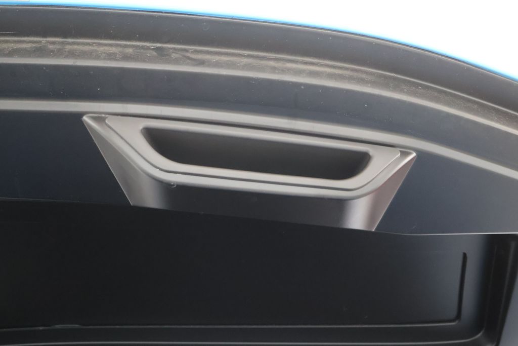 Thumbnail: 2021 Chevrolet Corvette - 18