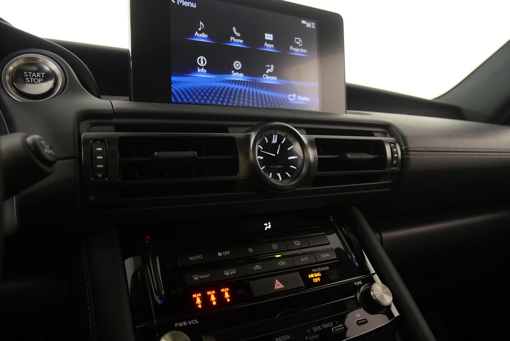 2025 Lexus IS 350 24