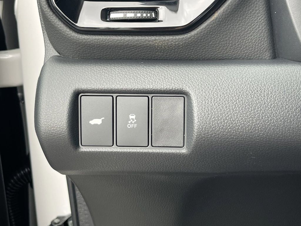 new 2025 Honda Pilot car, priced at $49,553