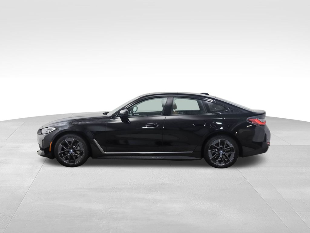 Thumbnail: 2023 BMW i4 - 2