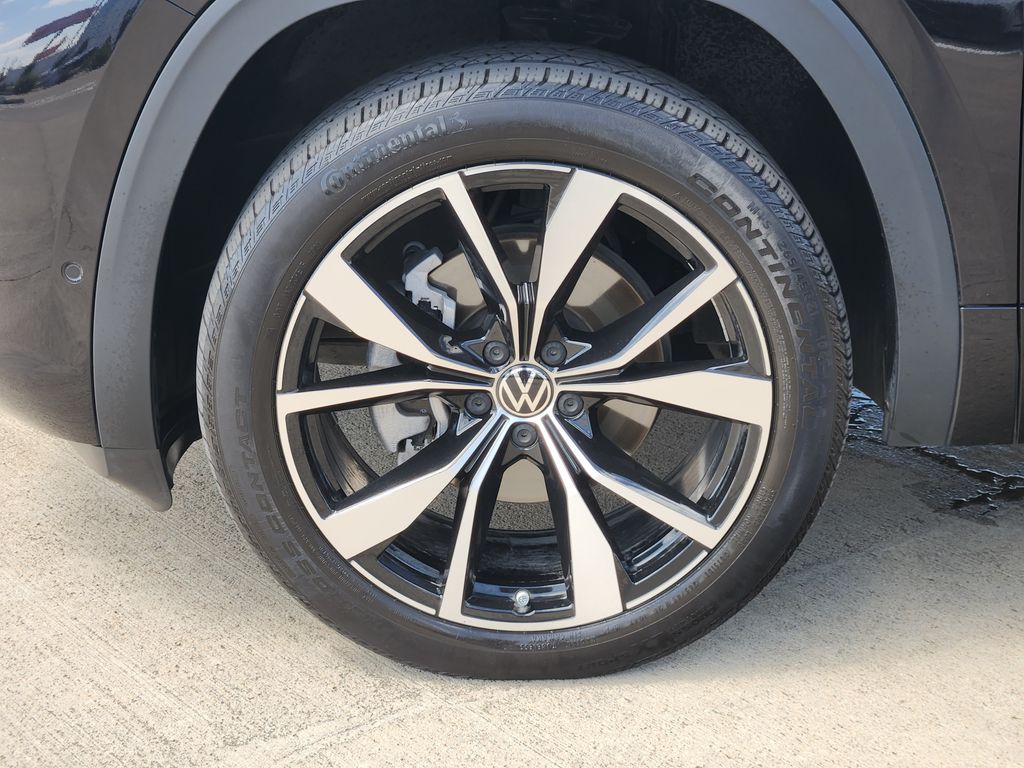2024 Volkswagen Atlas Cross Sport 2.0T SEL Premium R-Line Black at Bayway Cadillac of The Woodlands