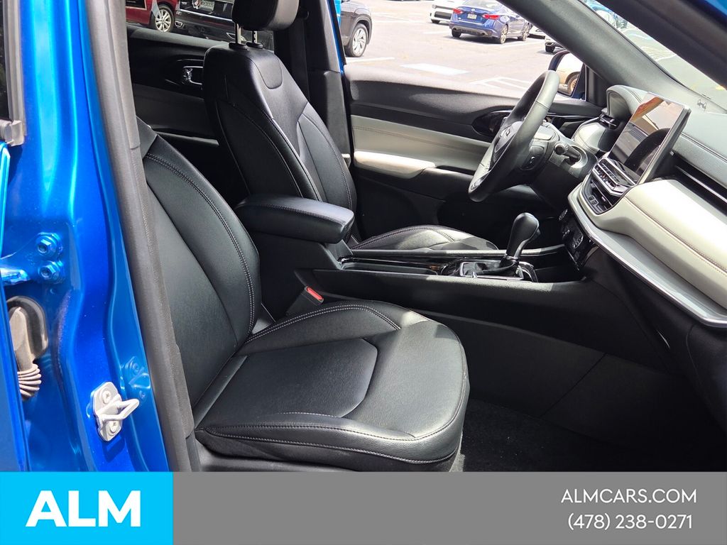 Used 2025 Blue Jeep Limited image 19