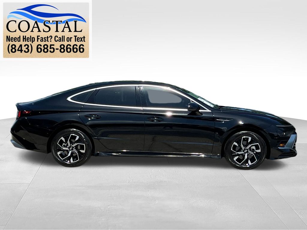 2025 Hyundai Sonata SEL Black at Matthews Motors of Wilmington
