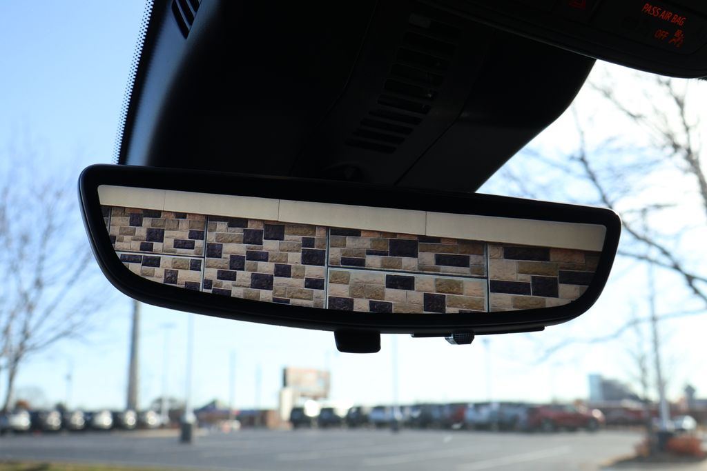 Thumbnail: 2026 Chevrolet Traverse - 27