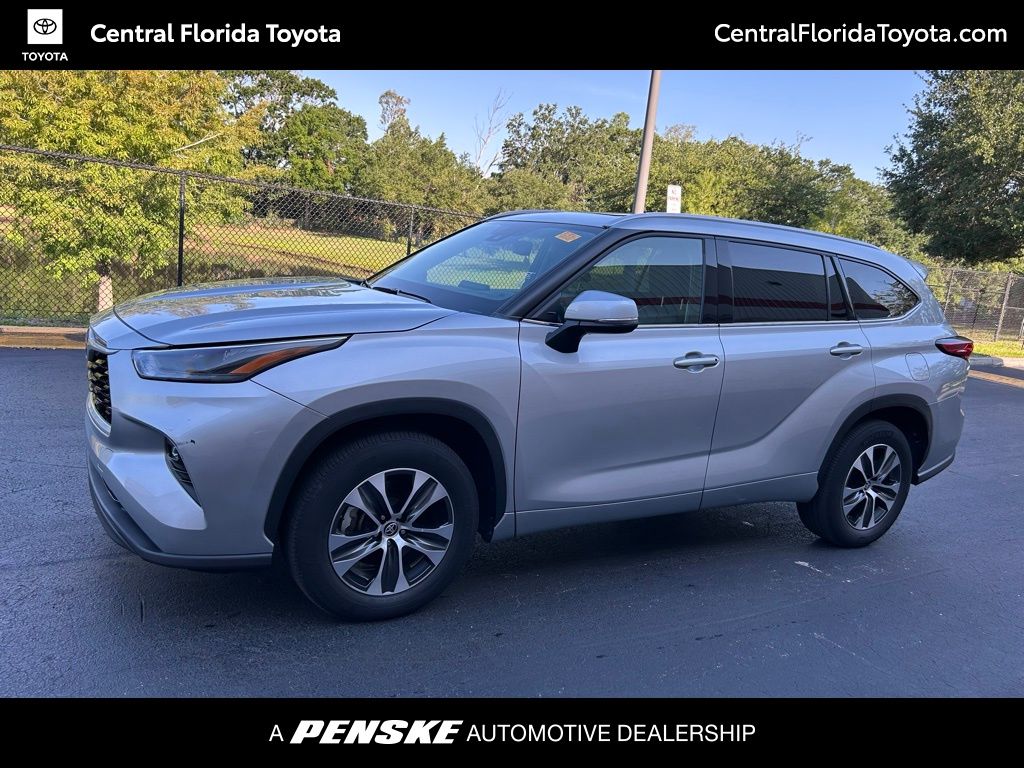2022 Toyota Highlander XLE -
                Orlando, FL
