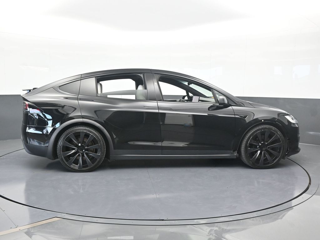 Used 2022 Black Tesla Plaid image 7