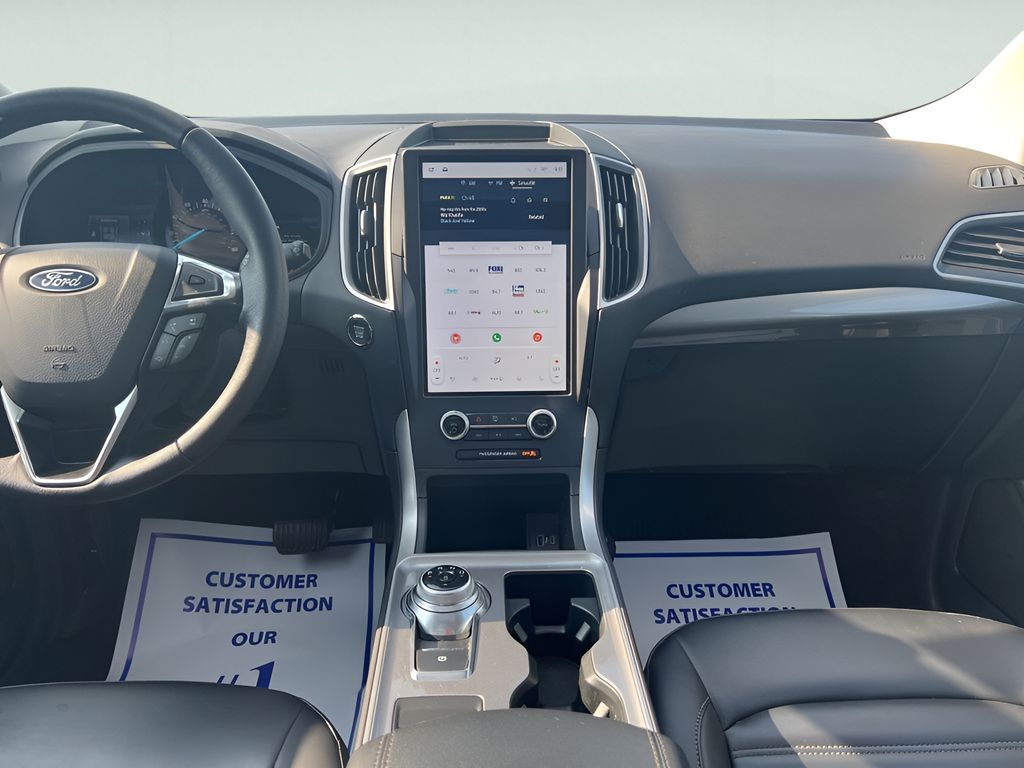 2023 Ford Edge