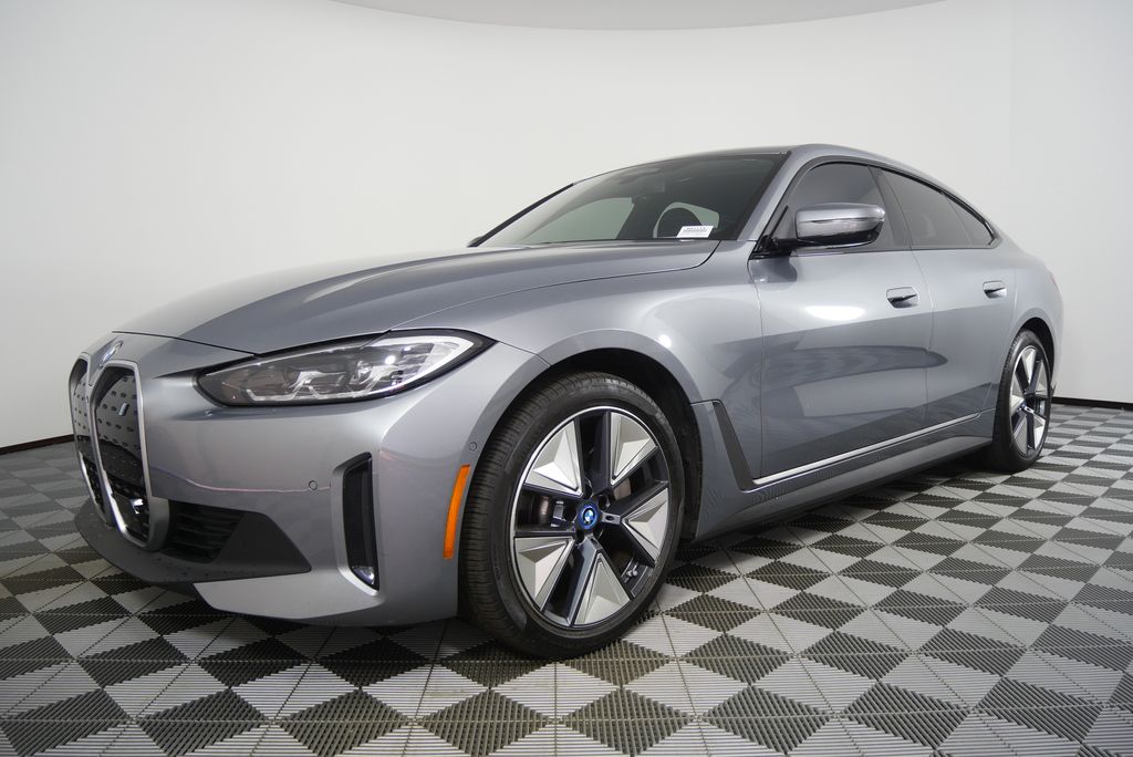 Thumbnail: 2023 BMW i4 - 7