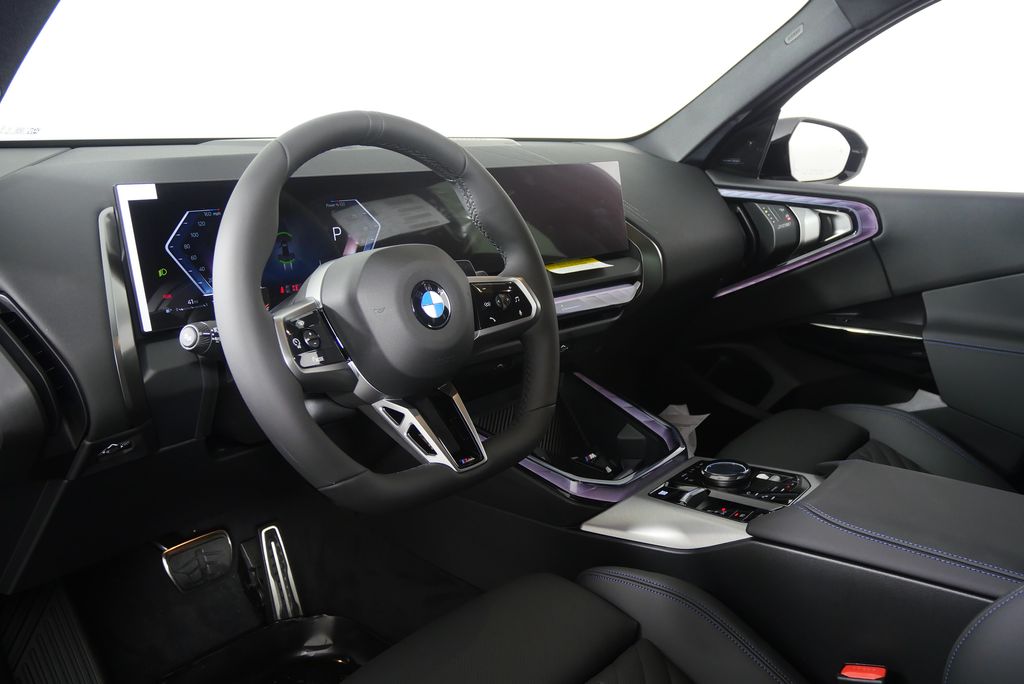 Thumbnail: 2026 BMW X3 - 13