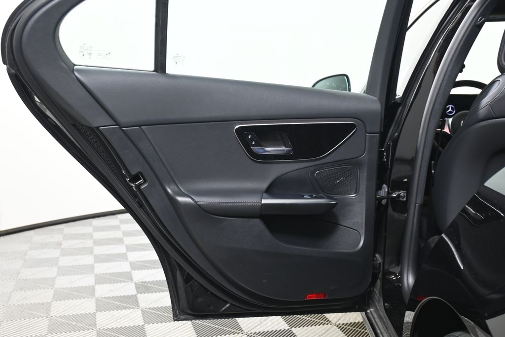 Thumbnail: 2025 Mercedes-Benz C-Class - 30