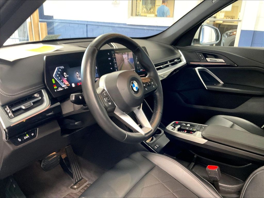 2026 BMW X1 — photo 8