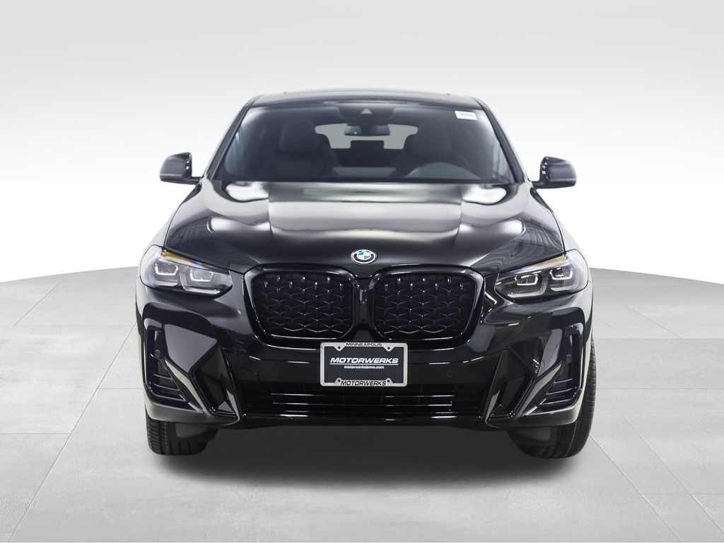 2025 BMW X4 xDrive30i 8