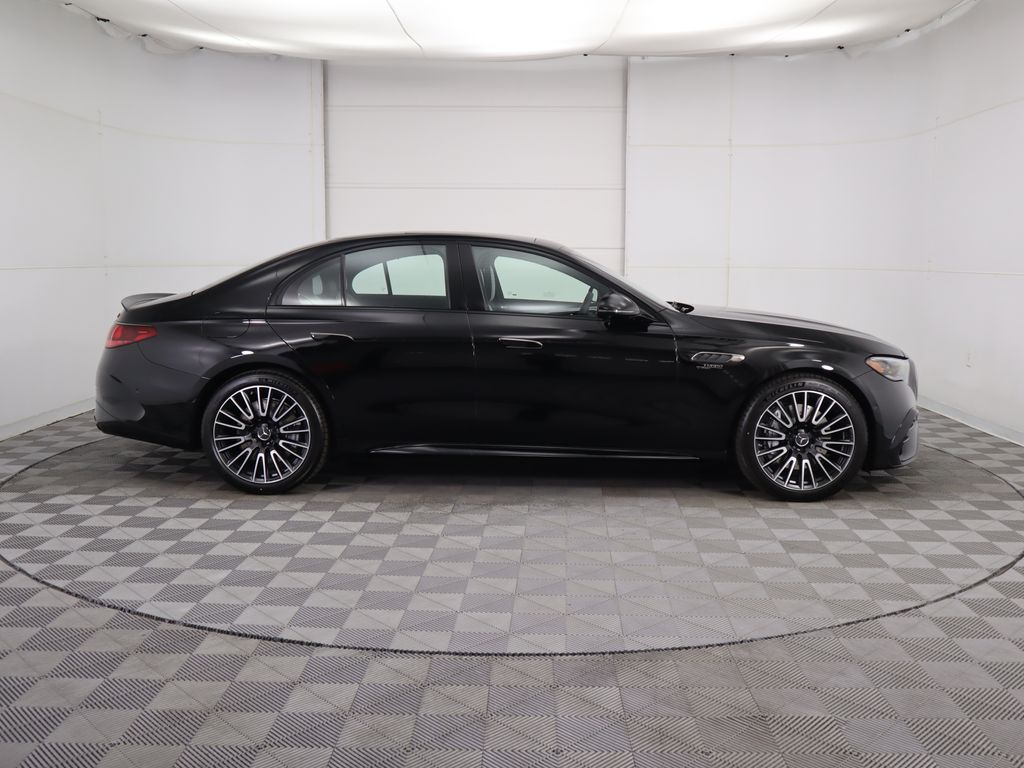 Thumbnail: 2026 Mercedes-Benz E-Class - 4