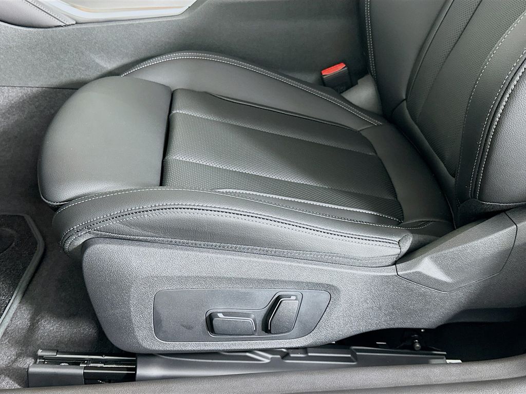 Thumbnail: 2026 BMW 2 Series - 21