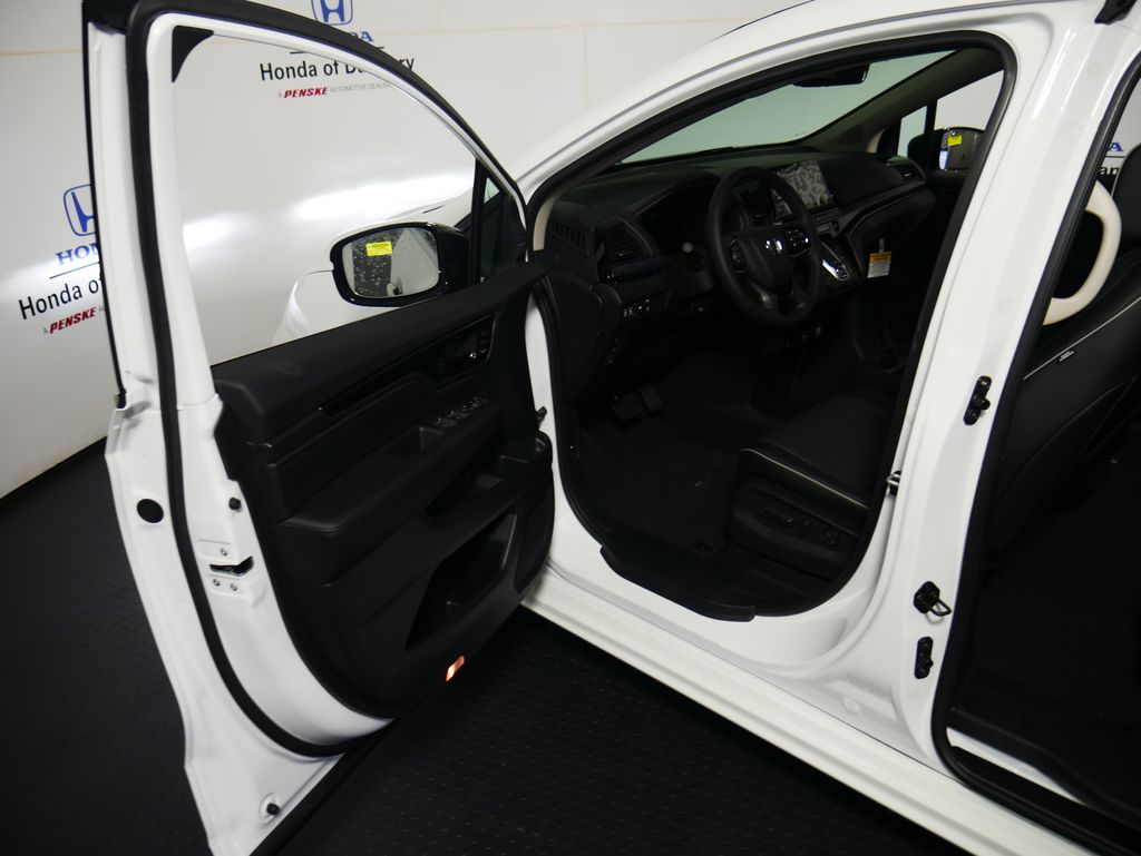 Thumbnail: 2026 Honda Odyssey - 8