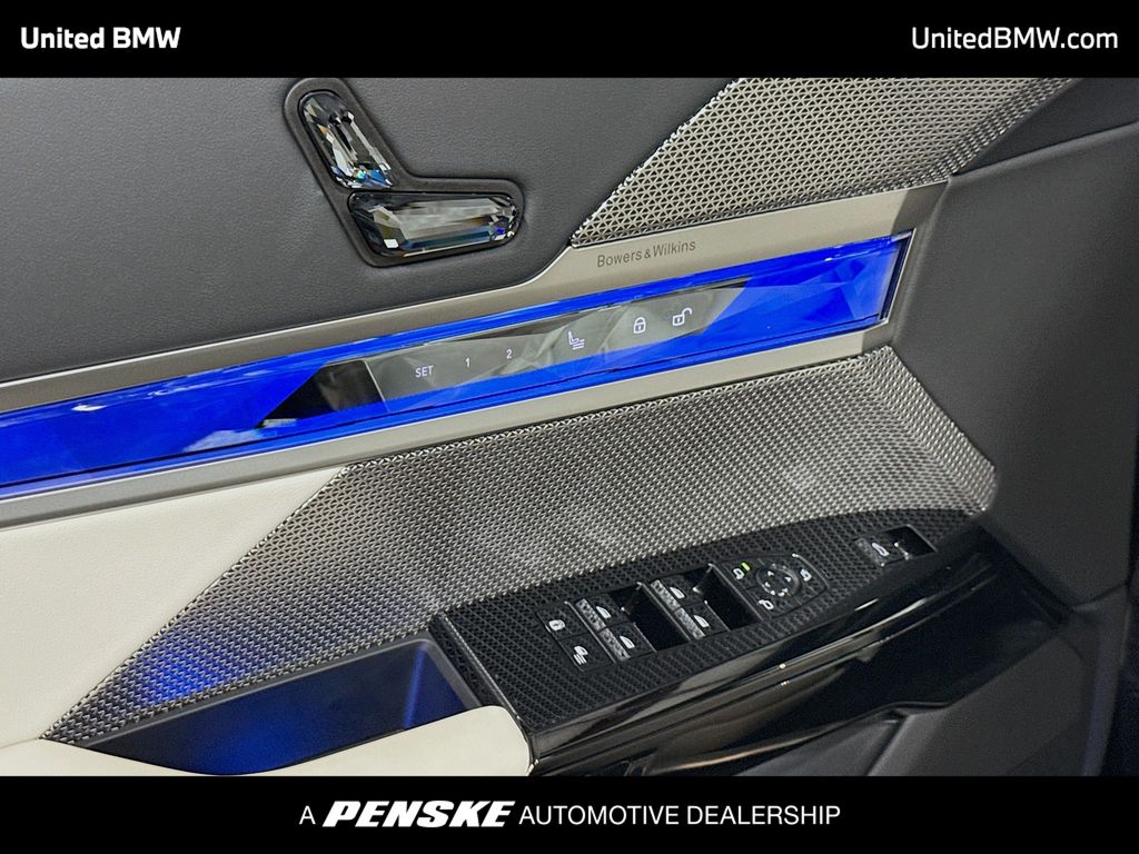 Thumbnail: 2025 BMW 7 Series - 3