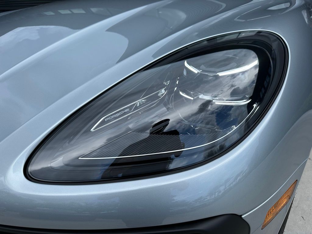 Thumbnail: 2025 Porsche Macan - 13