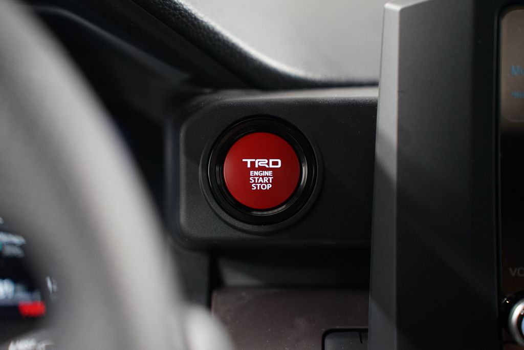 2025 Toyota Tacoma TRD Sport 18