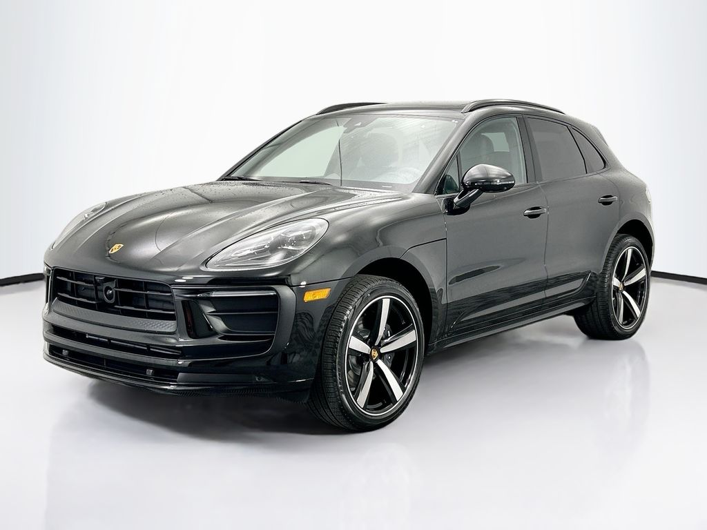 Thumbnail: 2026 Porsche Macan - 1