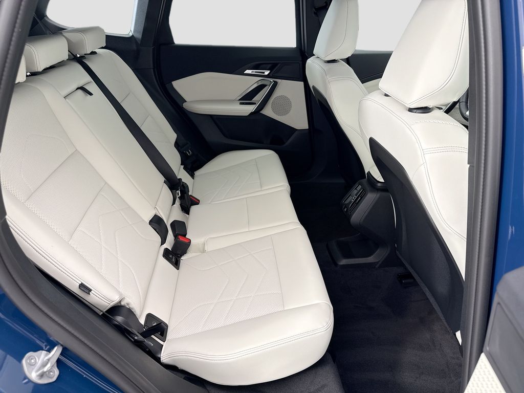 Thumbnail: 2026 BMW X1 - 21