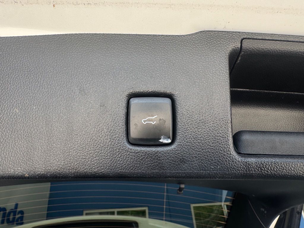 2021 Ford Escape SEL White at Toyota of Victoria