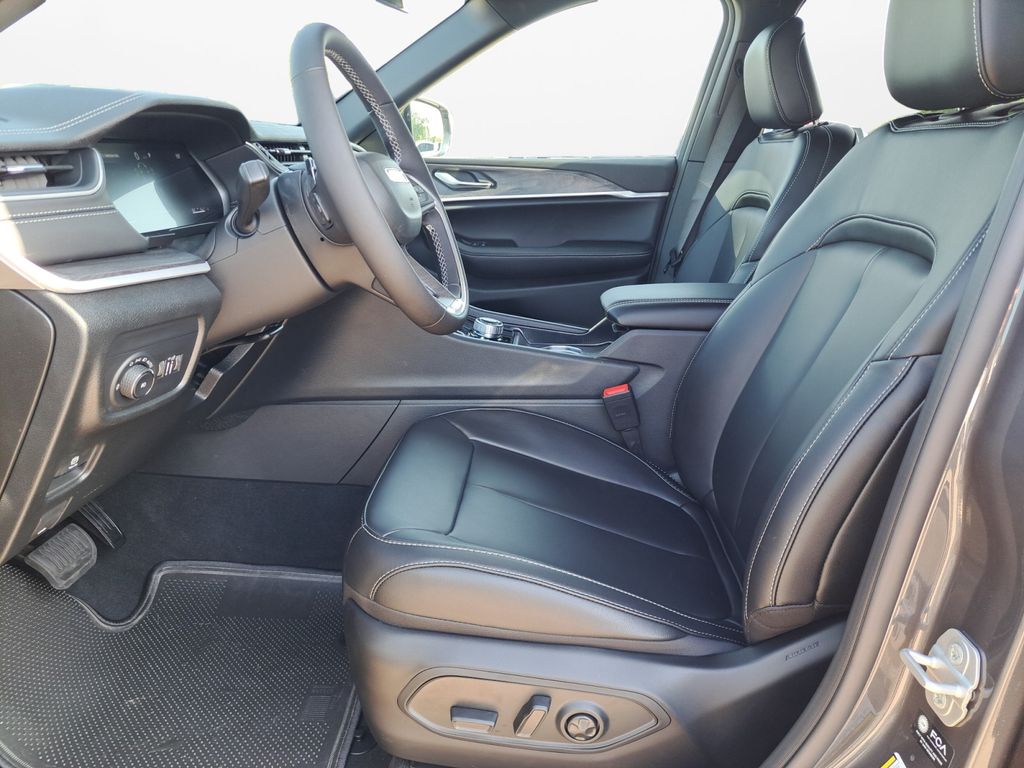 New Car 2025 Jeep Grand Cherokee L  Limited For Sale Under $50,000 In Austin, Texas