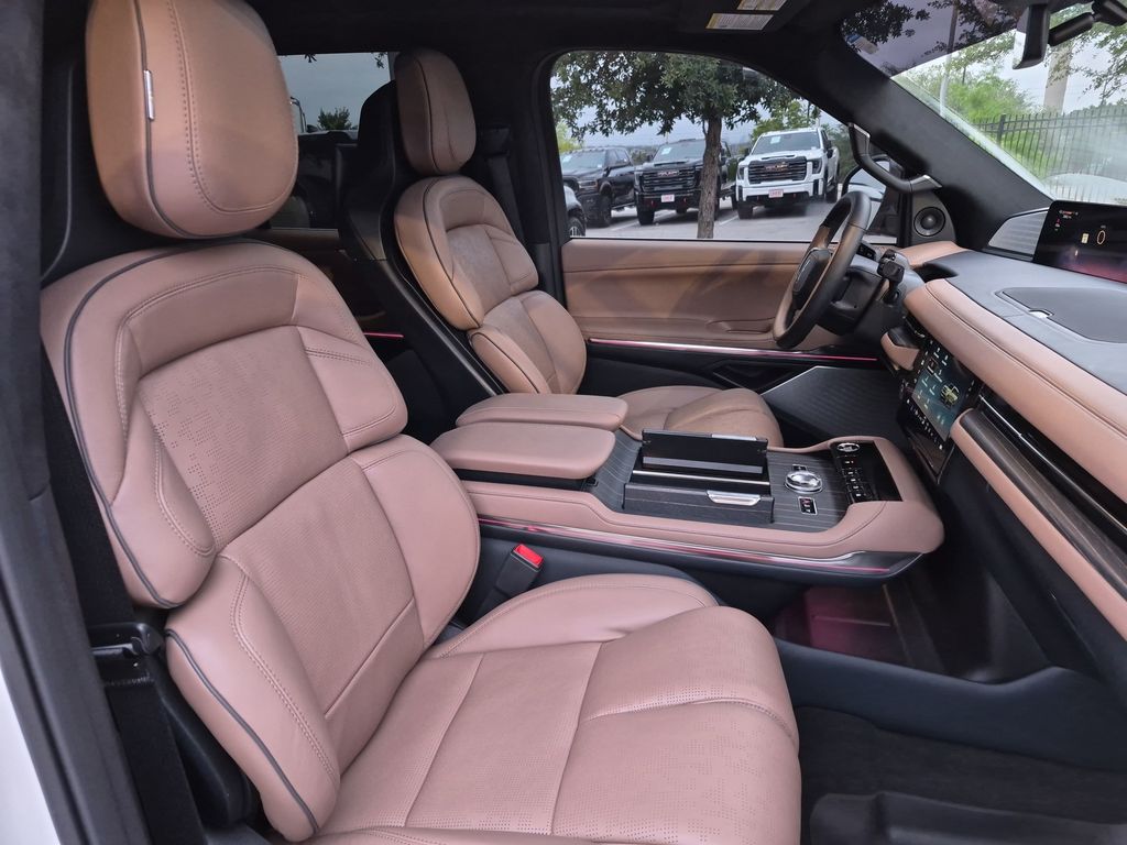 Used Car 2025 Lincoln Navigator L  Black Label For Sale Under $100,000 In Austin, Texas