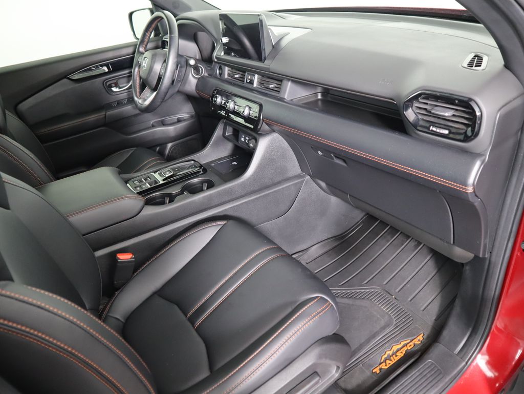 Thumbnail: 2024 Honda Pilot - 17