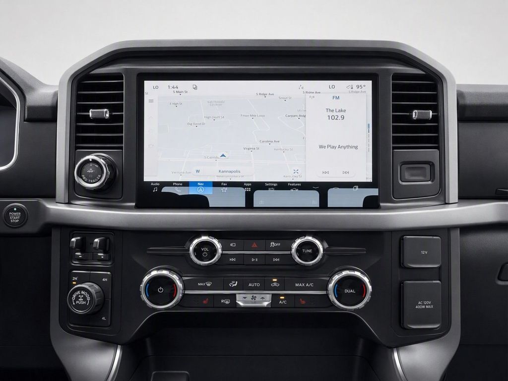 New 2026 White Ford XLT image 17