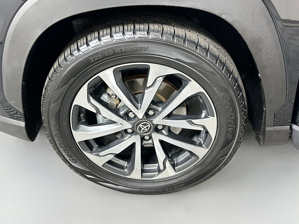 Thumbnail: 2025 Toyota Corolla Cross - 31