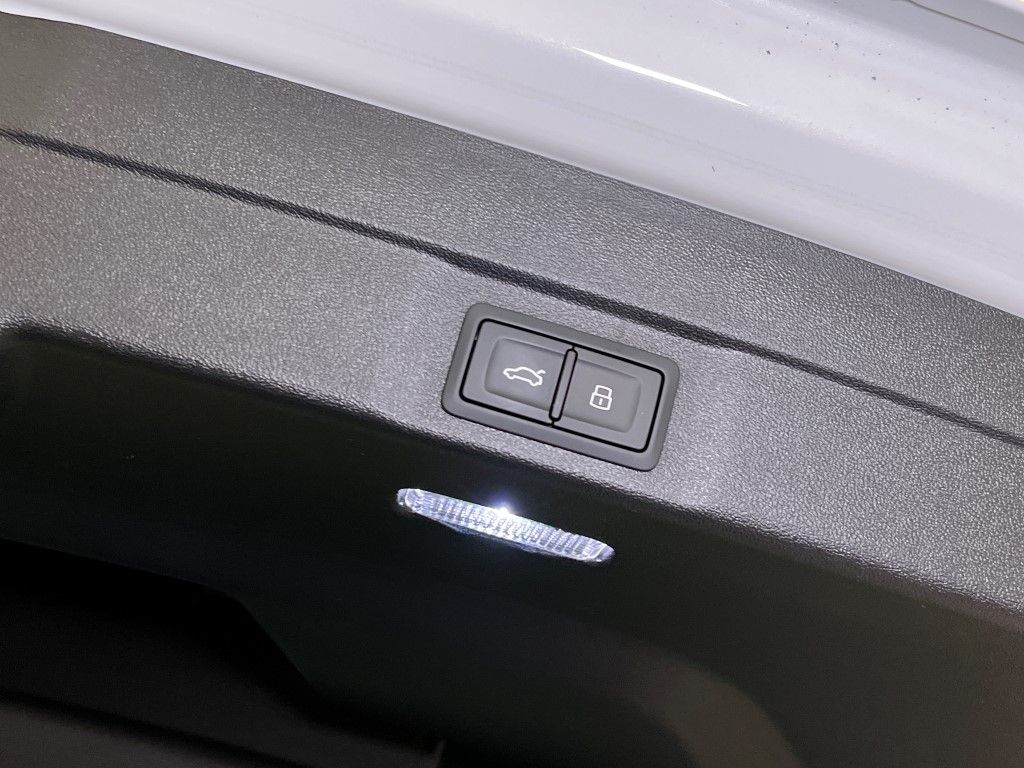 Thumbnail: 2025 Audi S5 - 11