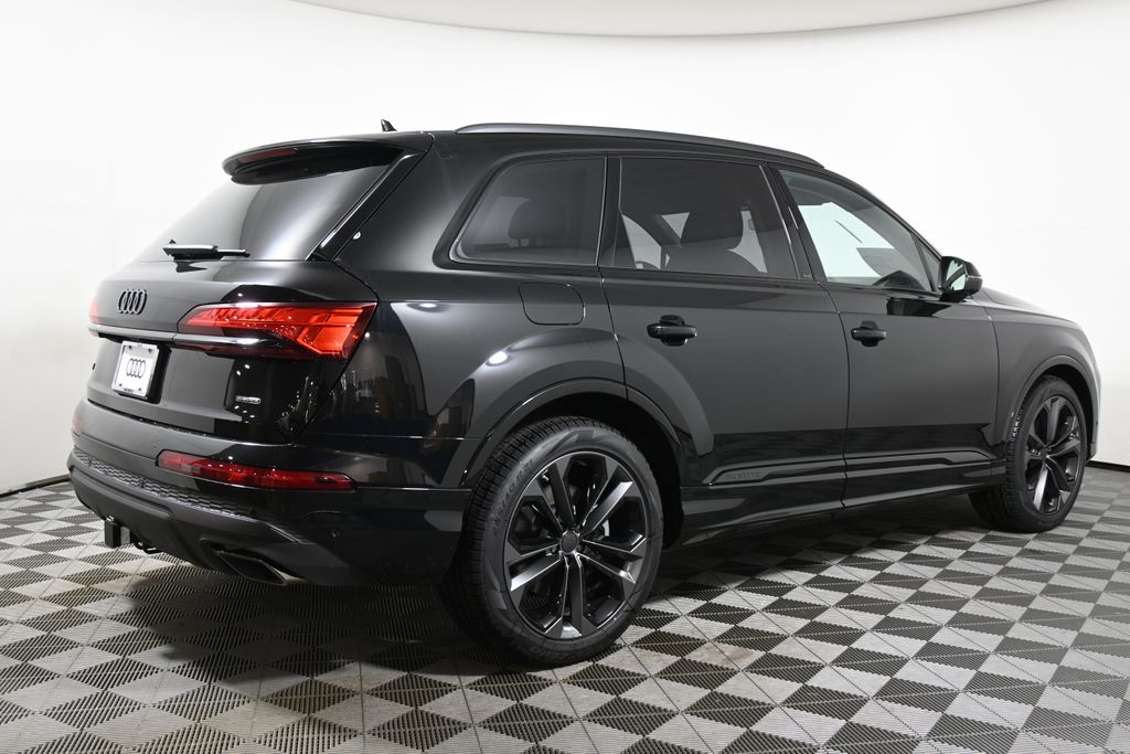 Thumbnail: 2026 Audi Q7 - 7