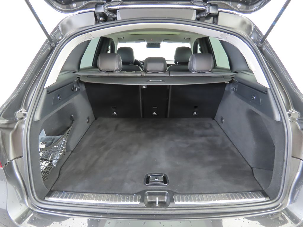 Thumbnail: 2022 Mercedes-Benz GLC - 28