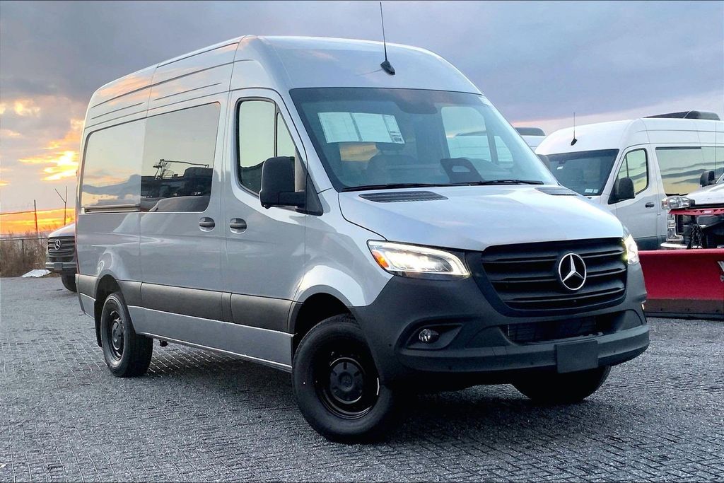 2026 Mercedes-Benz Sprinter Crew Van Base's photo