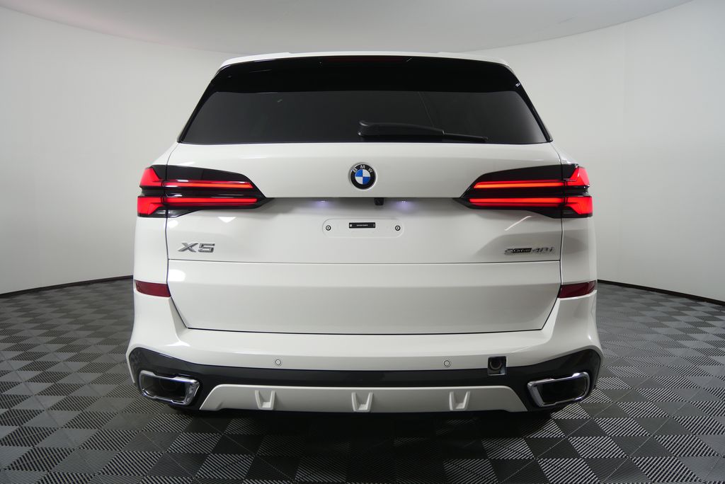 Thumbnail: 2026 BMW X5 - 4
