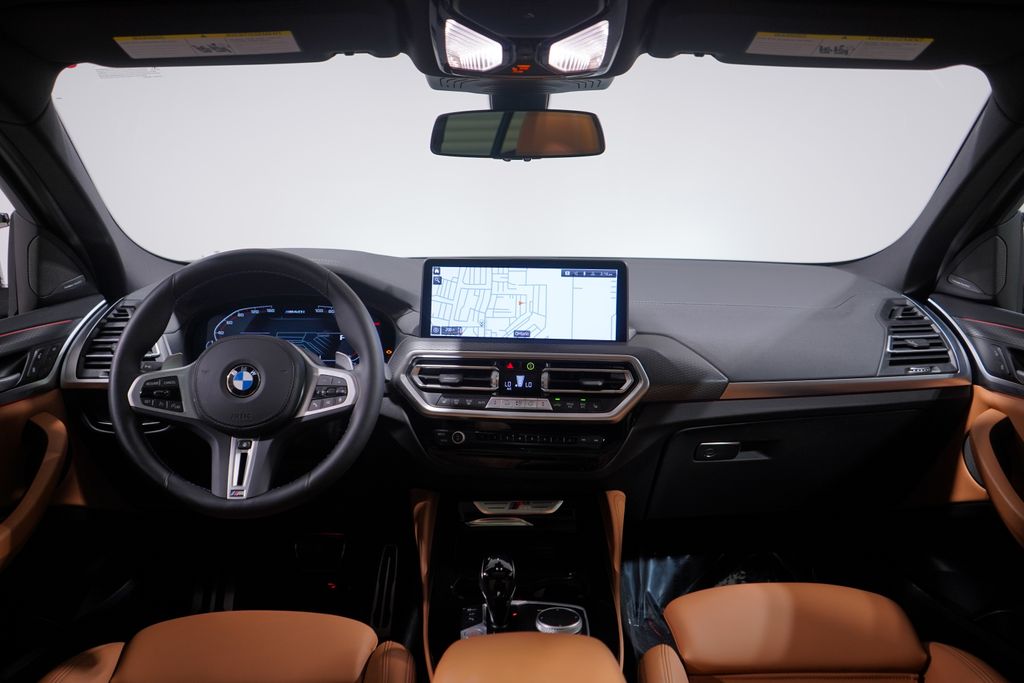 Thumbnail: 2025 BMW X4 - 10