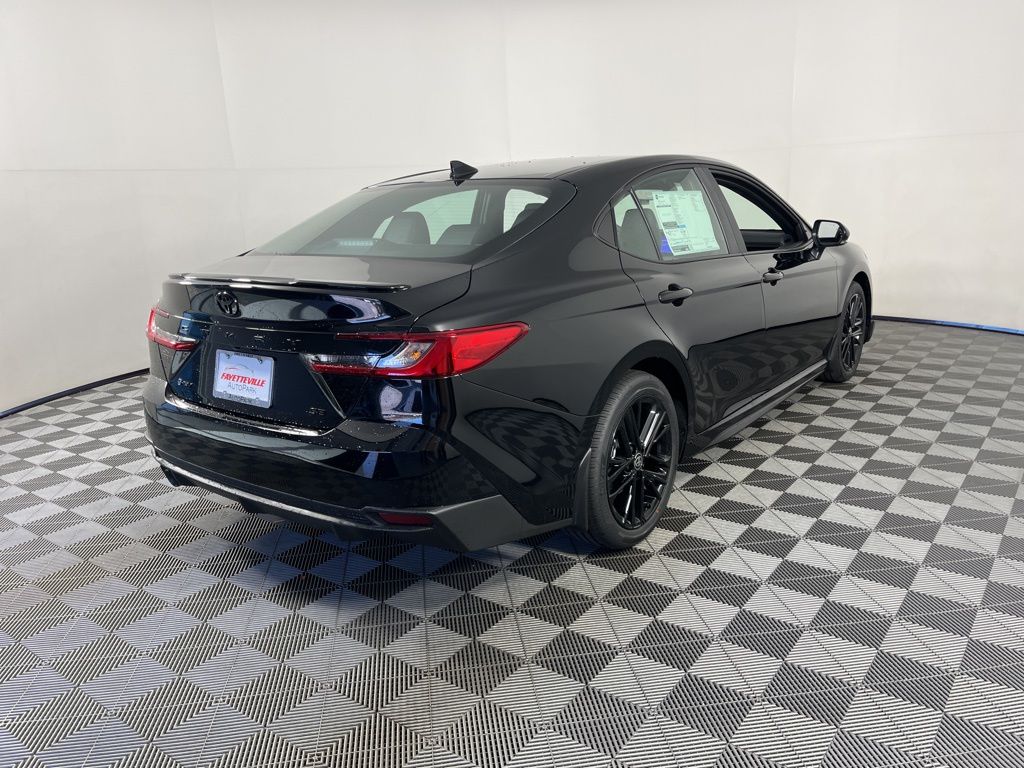 2025 Toyota Camry SE 14
