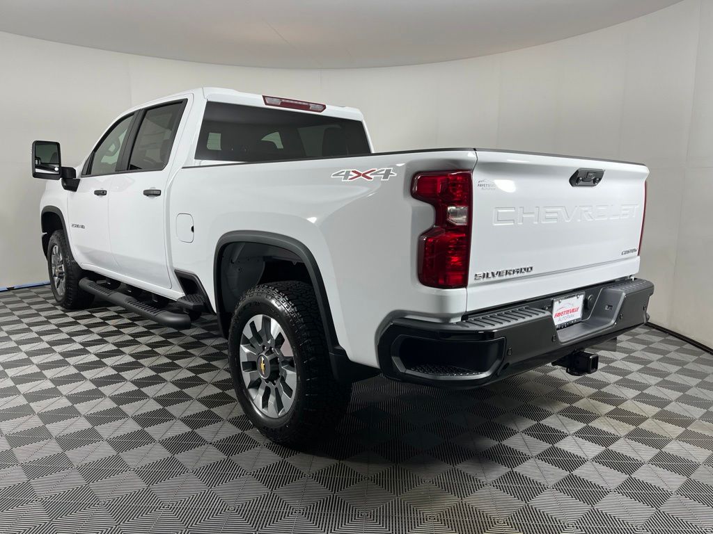 Thumbnail: 2026 Chevrolet Silverado 2500 - 3