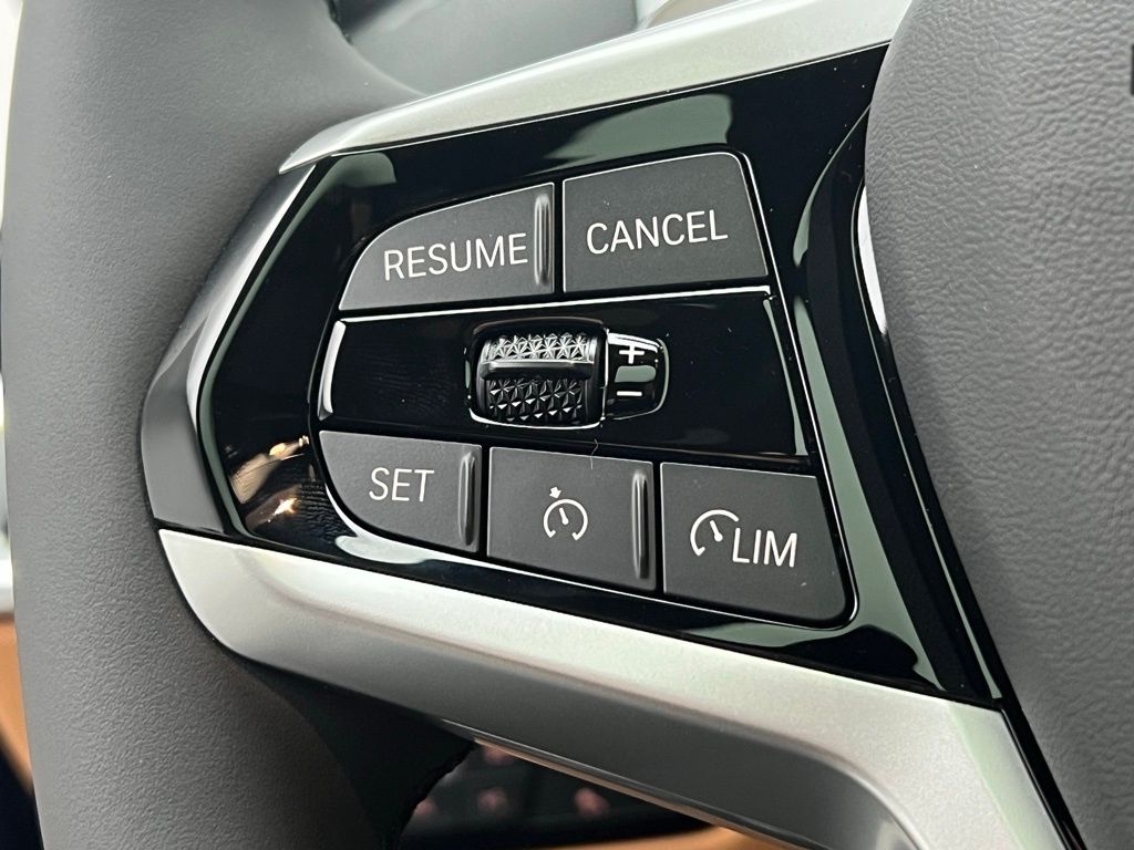 Thumbnail: 2026 BMW 3 Series - 19