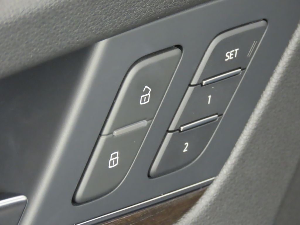 Thumbnail: 2025 Audi Q5 - 29