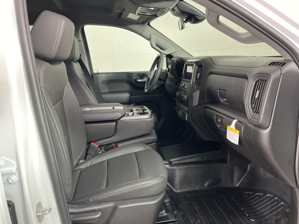 Thumbnail: 2026 Chevrolet Silverado 1500 - 8