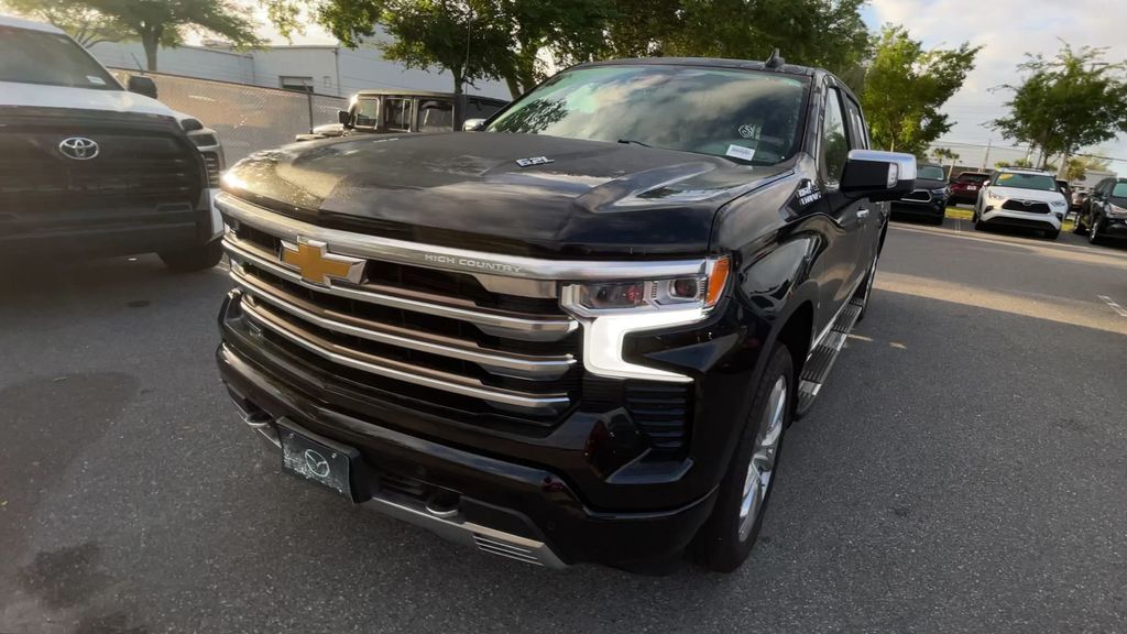 2022 Chevrolet Silverado 1500 High Country - Photo 12