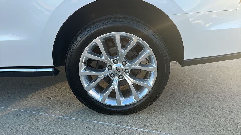 2018 Ford Expedition Limited White at Community Toyota