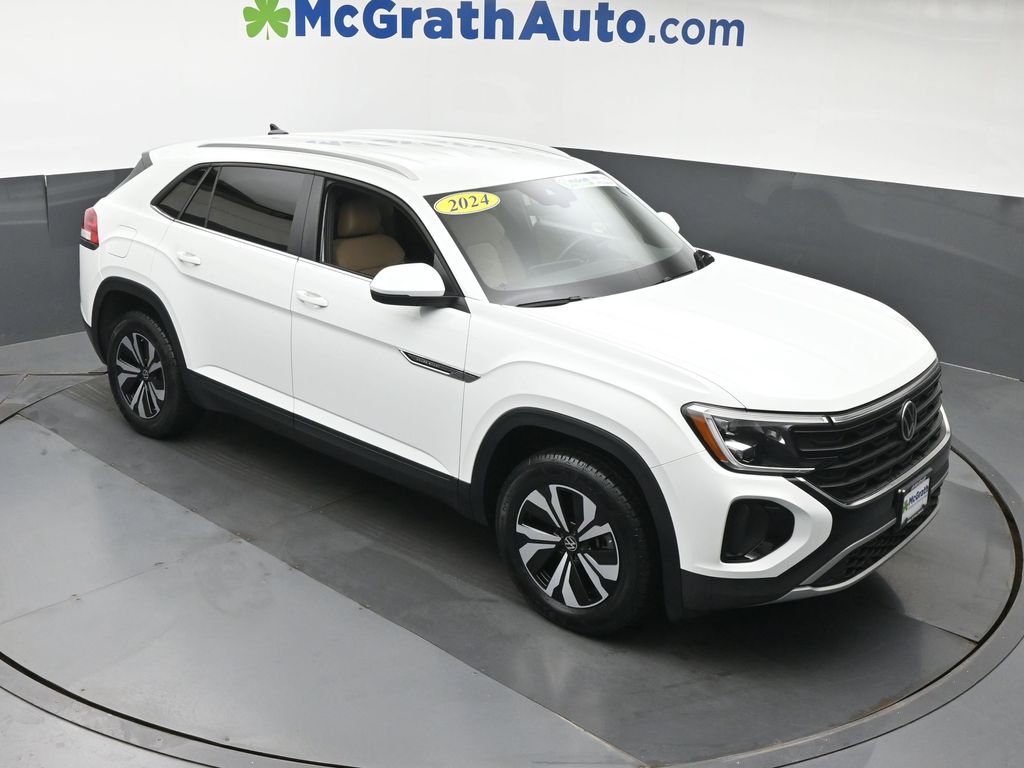 Certified Used 2024 White Volkswagen 2.0T SE image 3