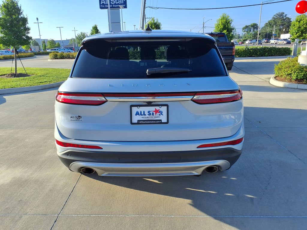 Used 2025 White Lincoln Premiere image 6