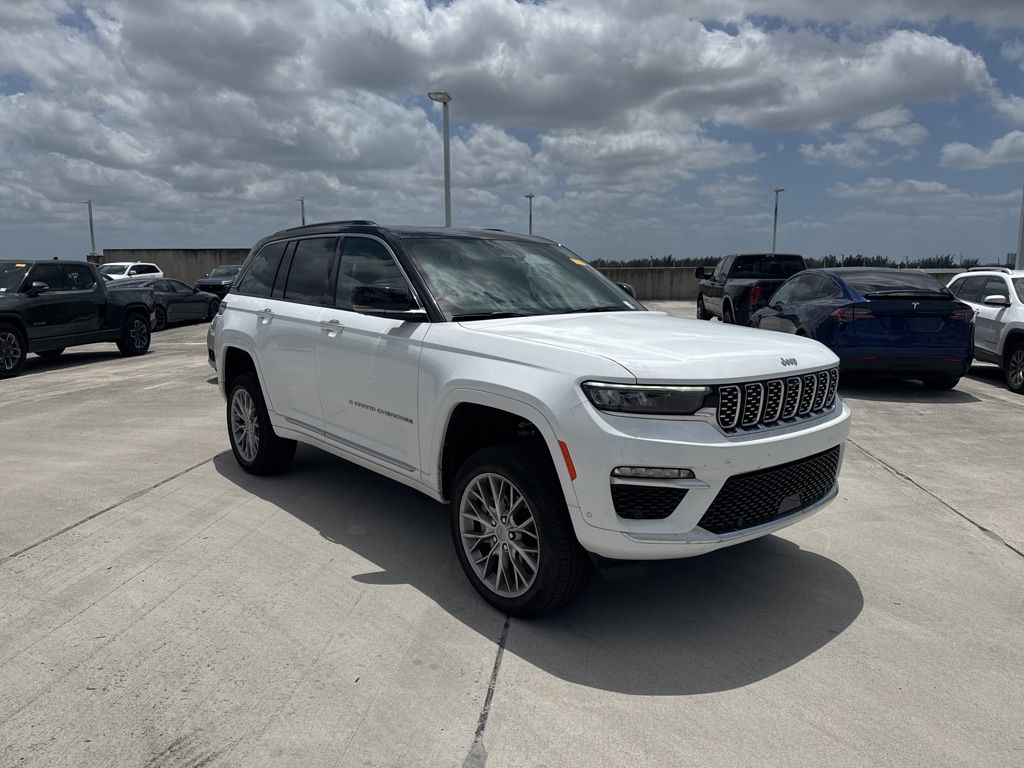 2025 Jeep Grand Cherokee Summit