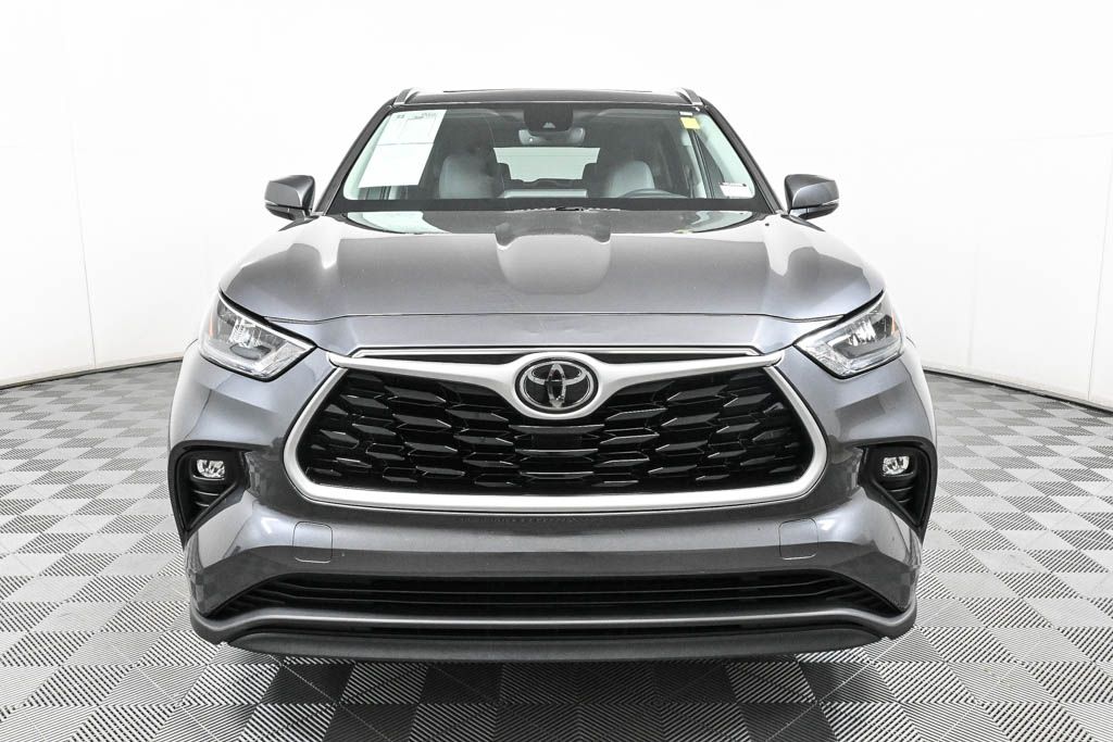 2020 Toyota Highlander XLE 2